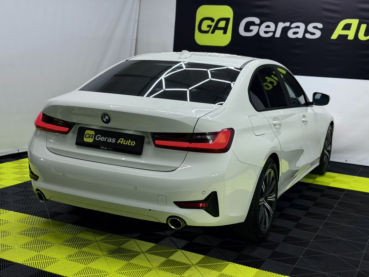 BMW 320 | 3