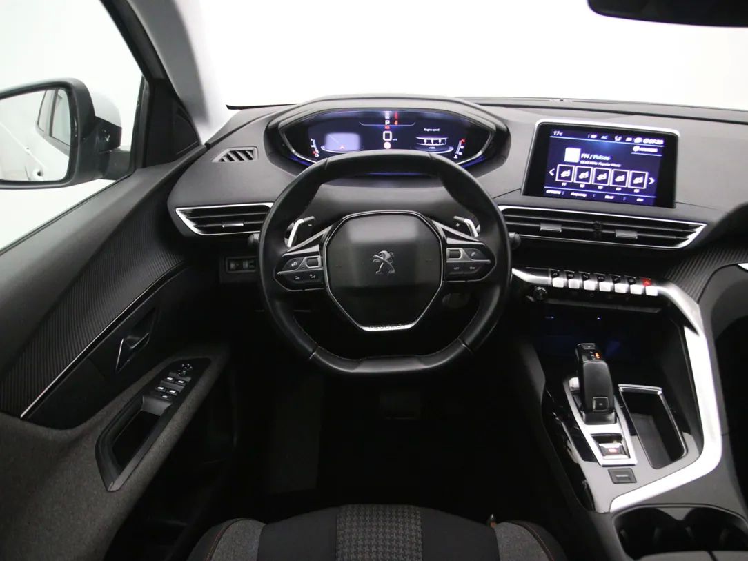 Peugeot 3008 | 16