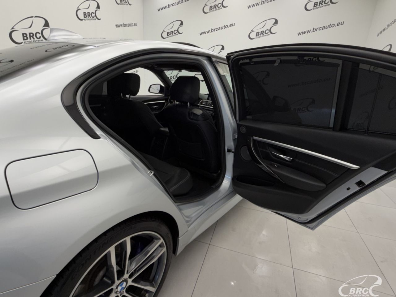 BMW 340 | 12