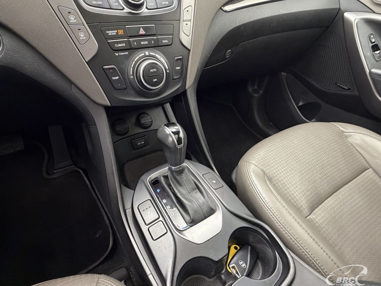 Hyundai Santa Fe | 28