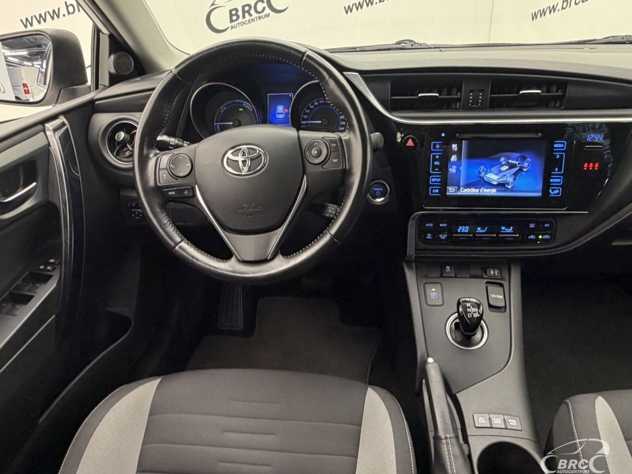 Toyota Auris | 11