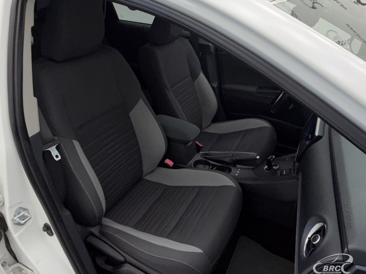 Toyota Auris | 6