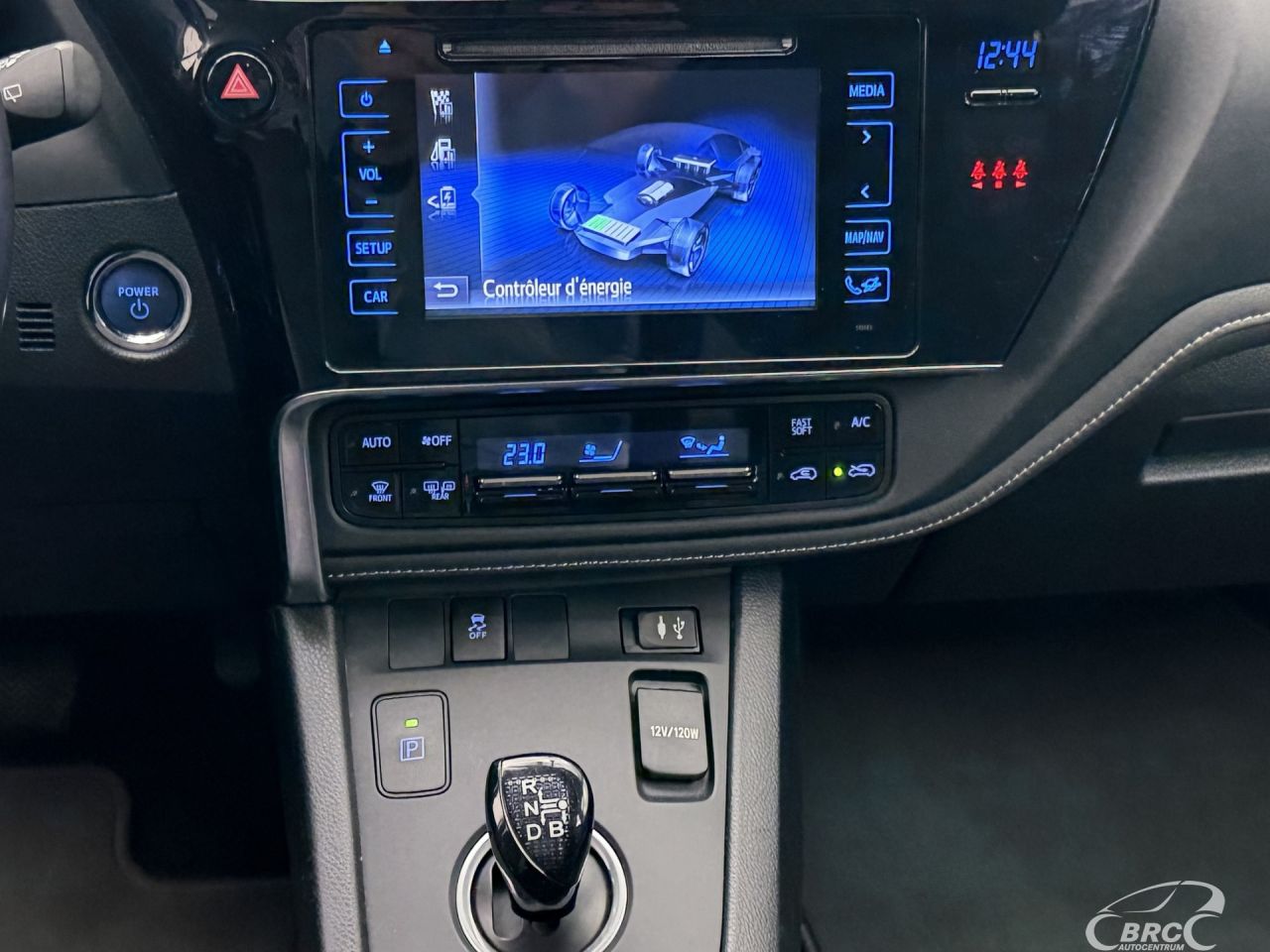 Toyota Auris | 14