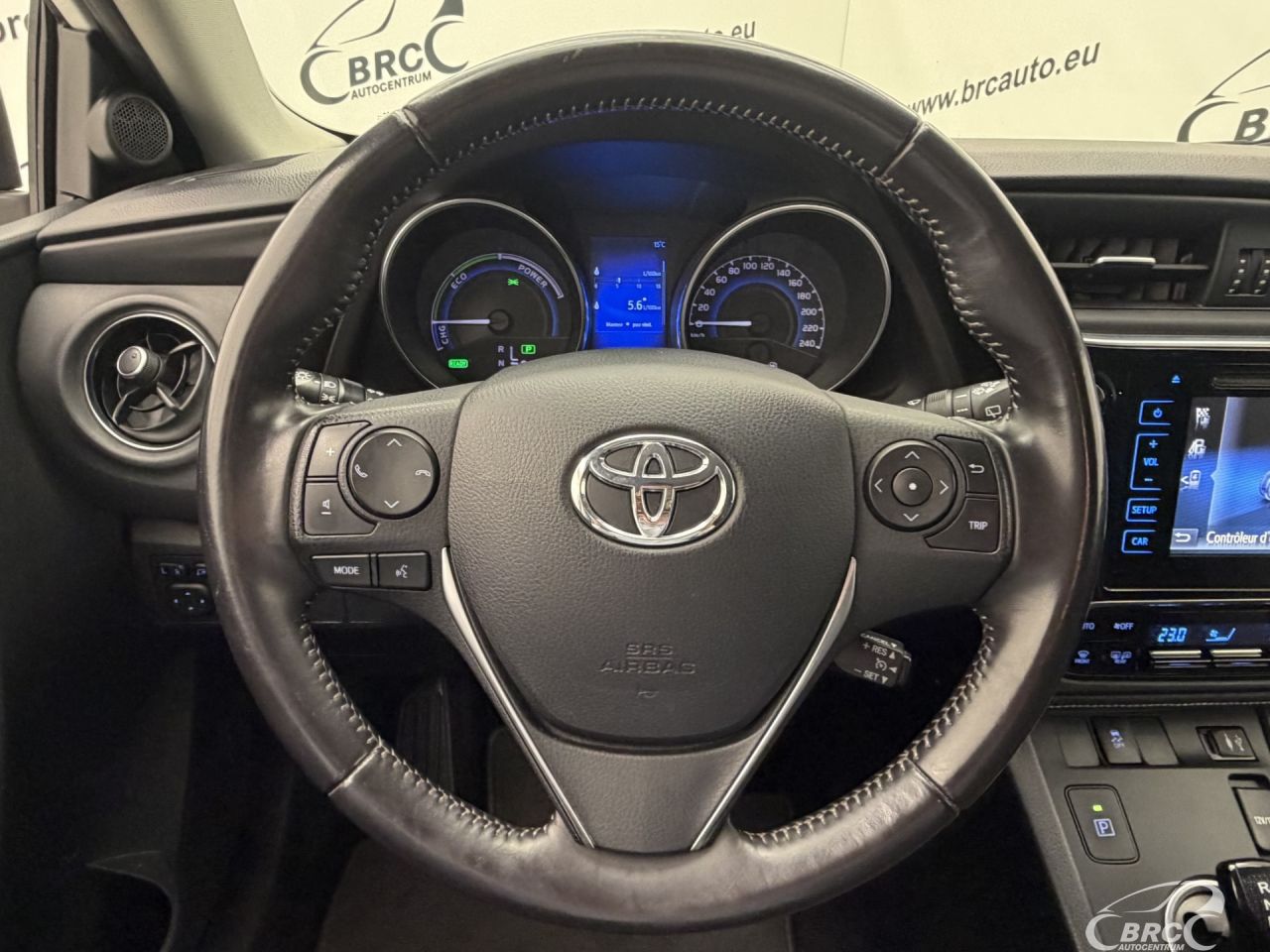 Toyota Auris | 23