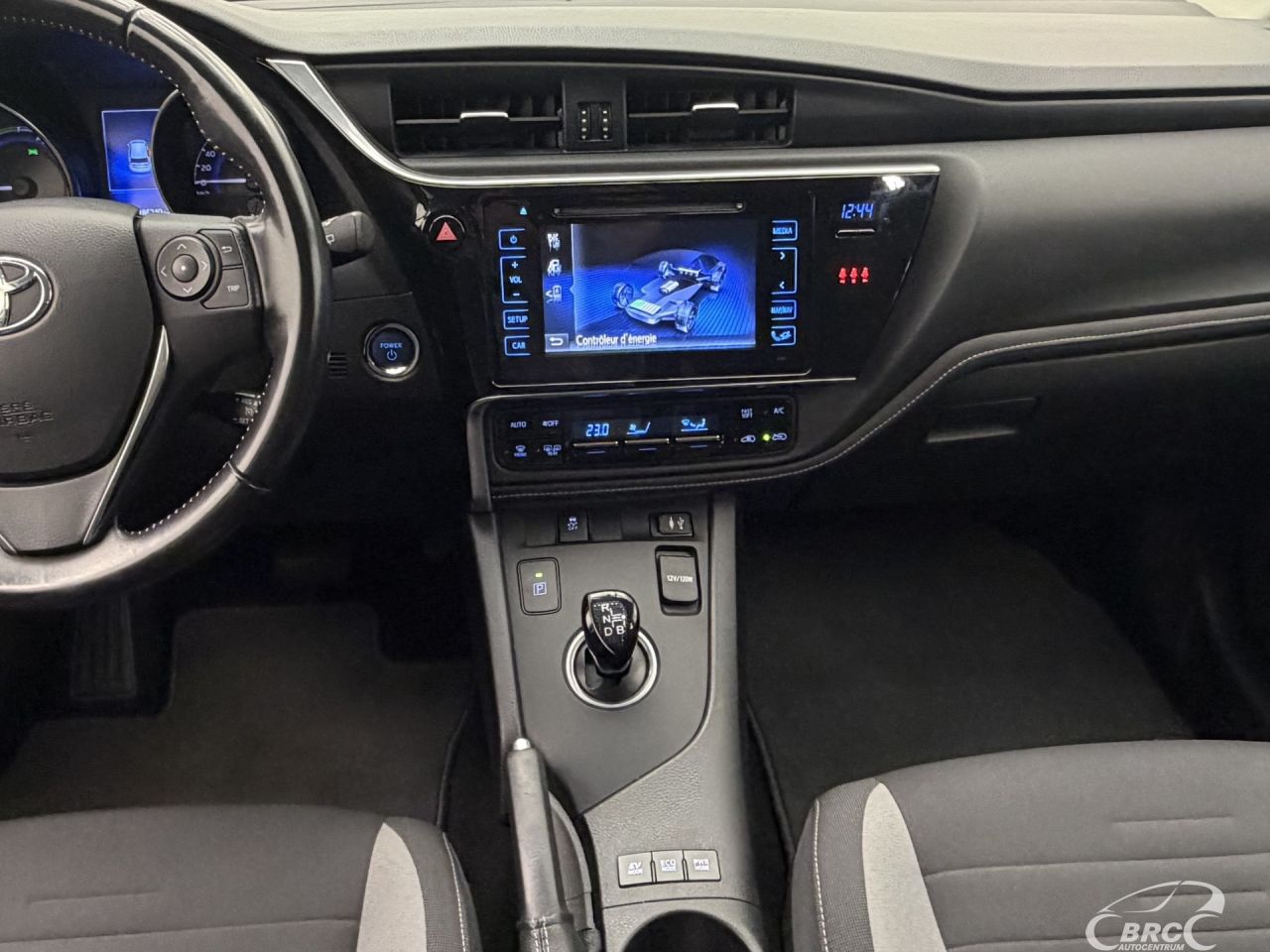 Toyota Auris | 11