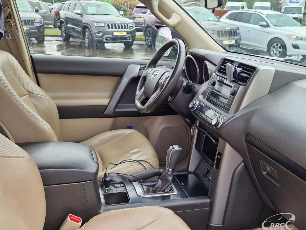Toyota Land Cruiser | 4