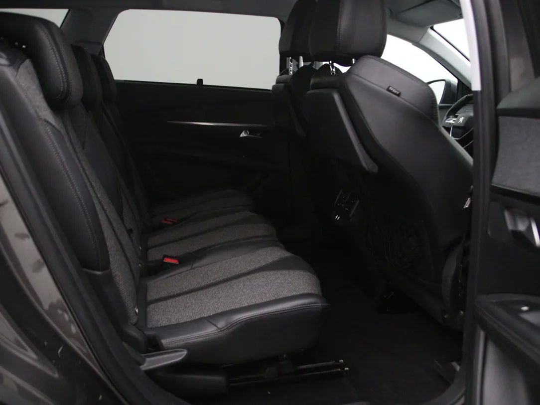 Peugeot 5008 | 13