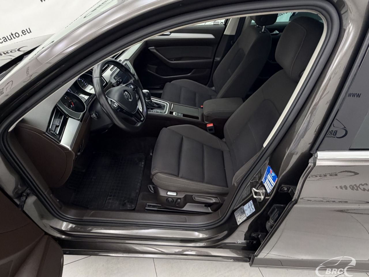 Volkswagen Passat | 21