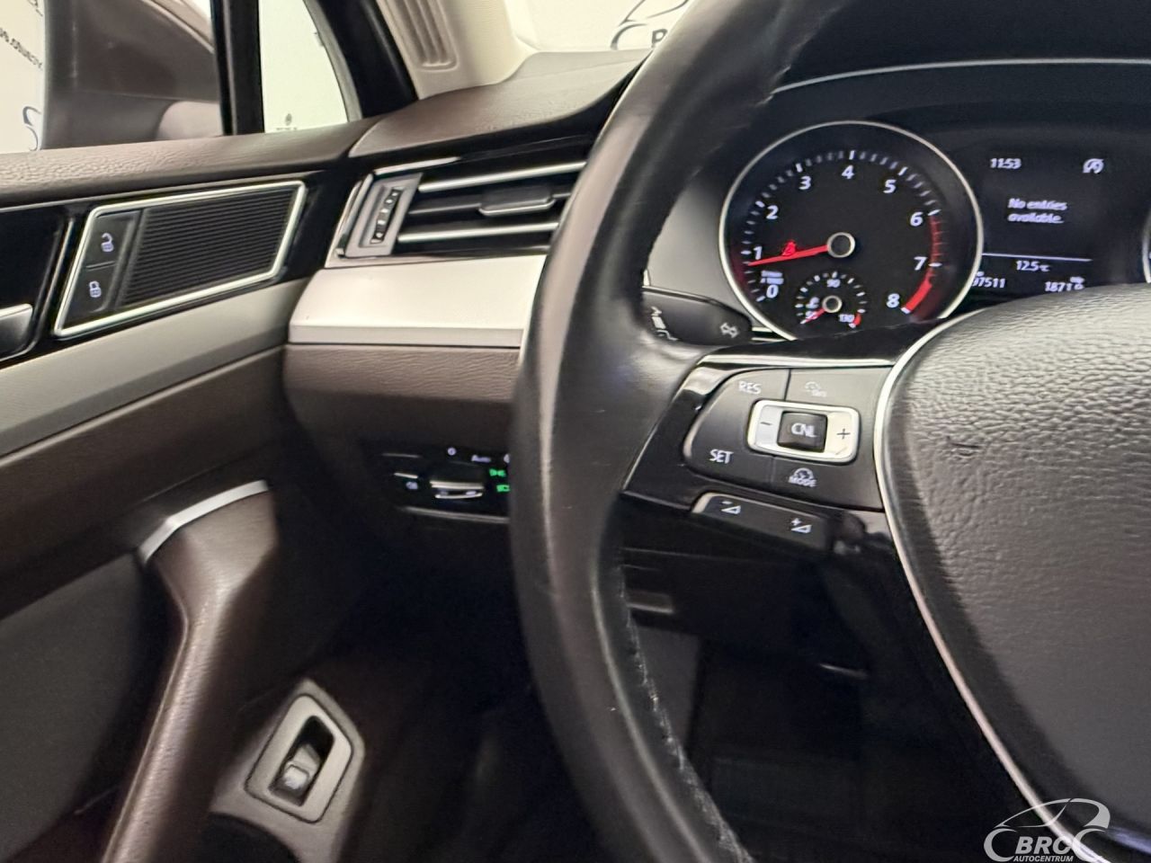 Volkswagen Passat | 31