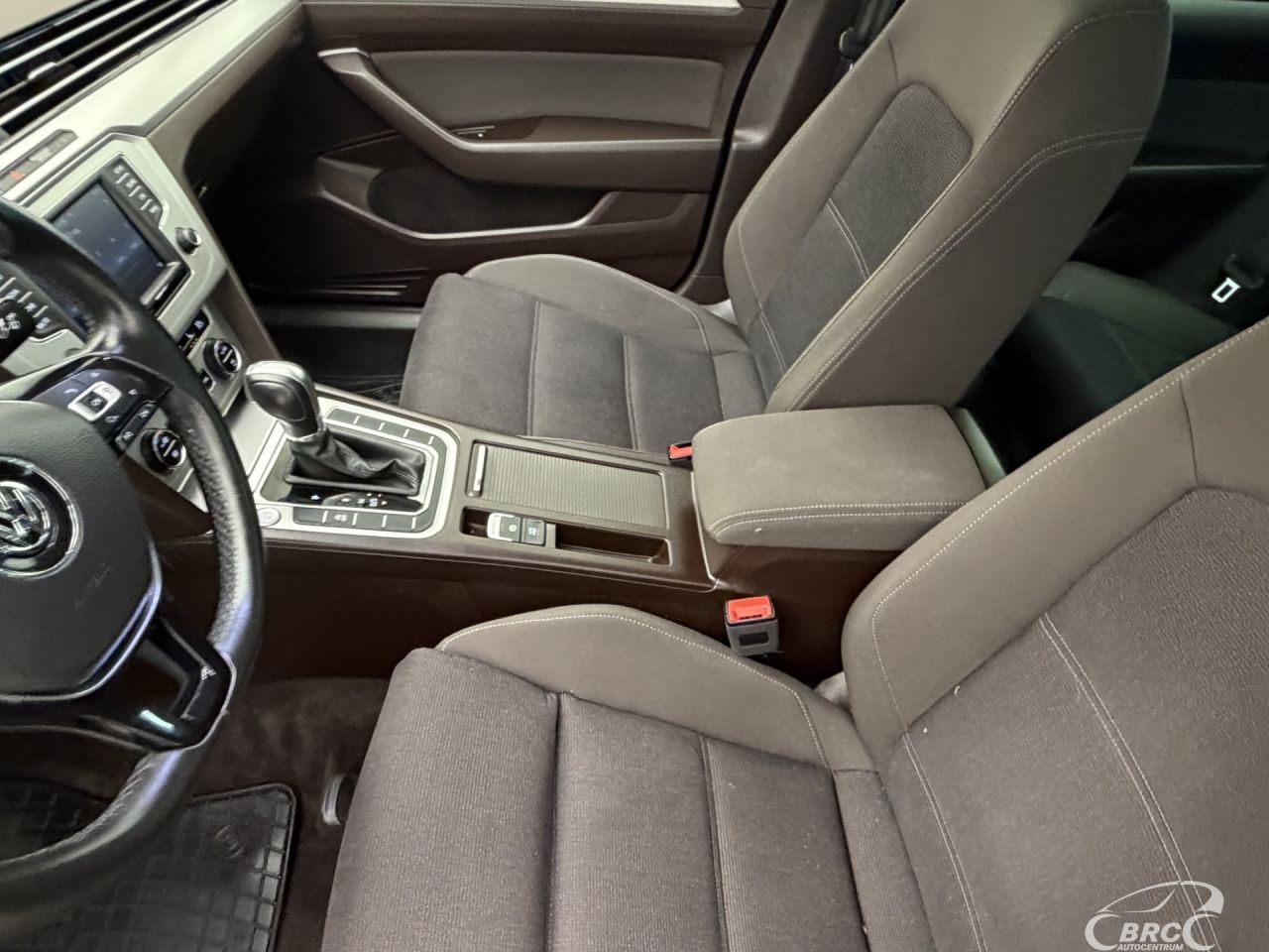 Volkswagen Passat | 25
