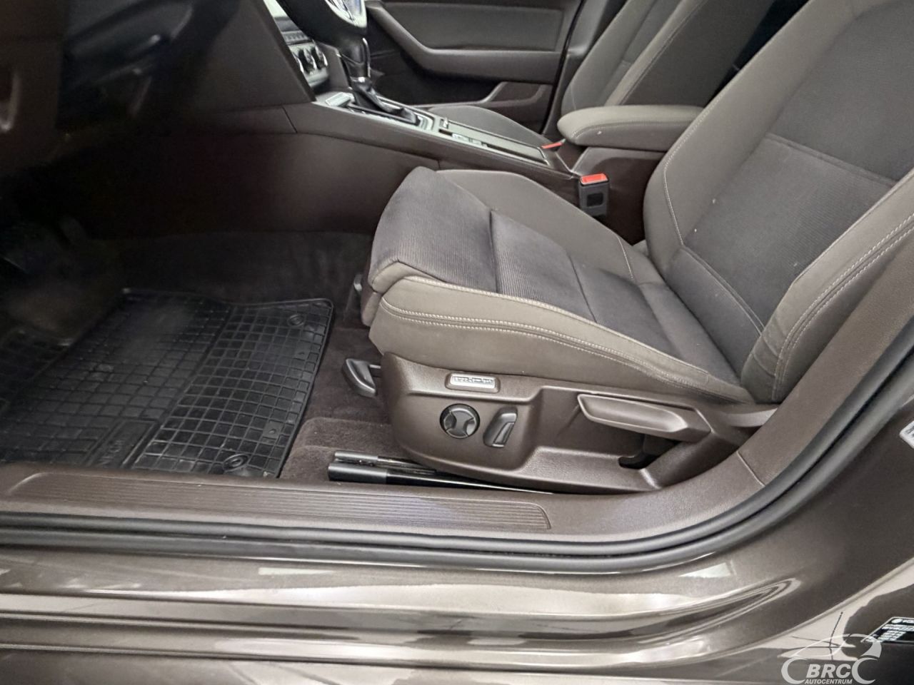 Volkswagen Passat | 22