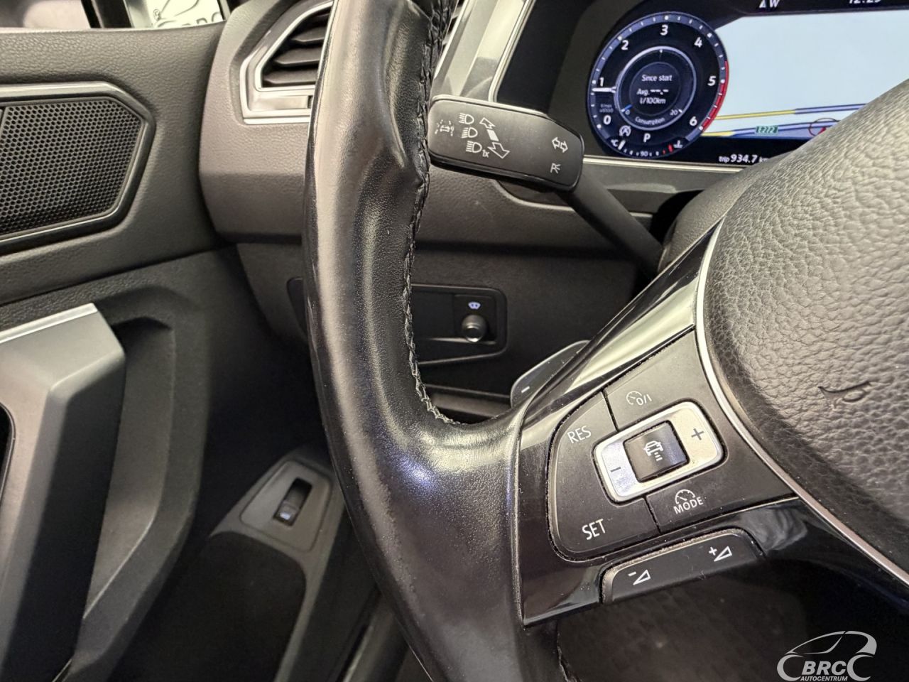 Volkswagen Tiguan | 32