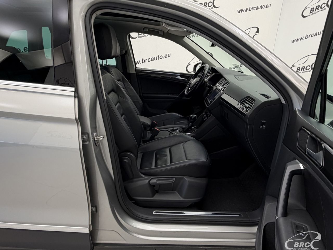 Volkswagen Tiguan | 3