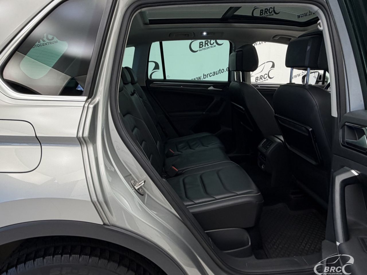 Volkswagen Tiguan | 8