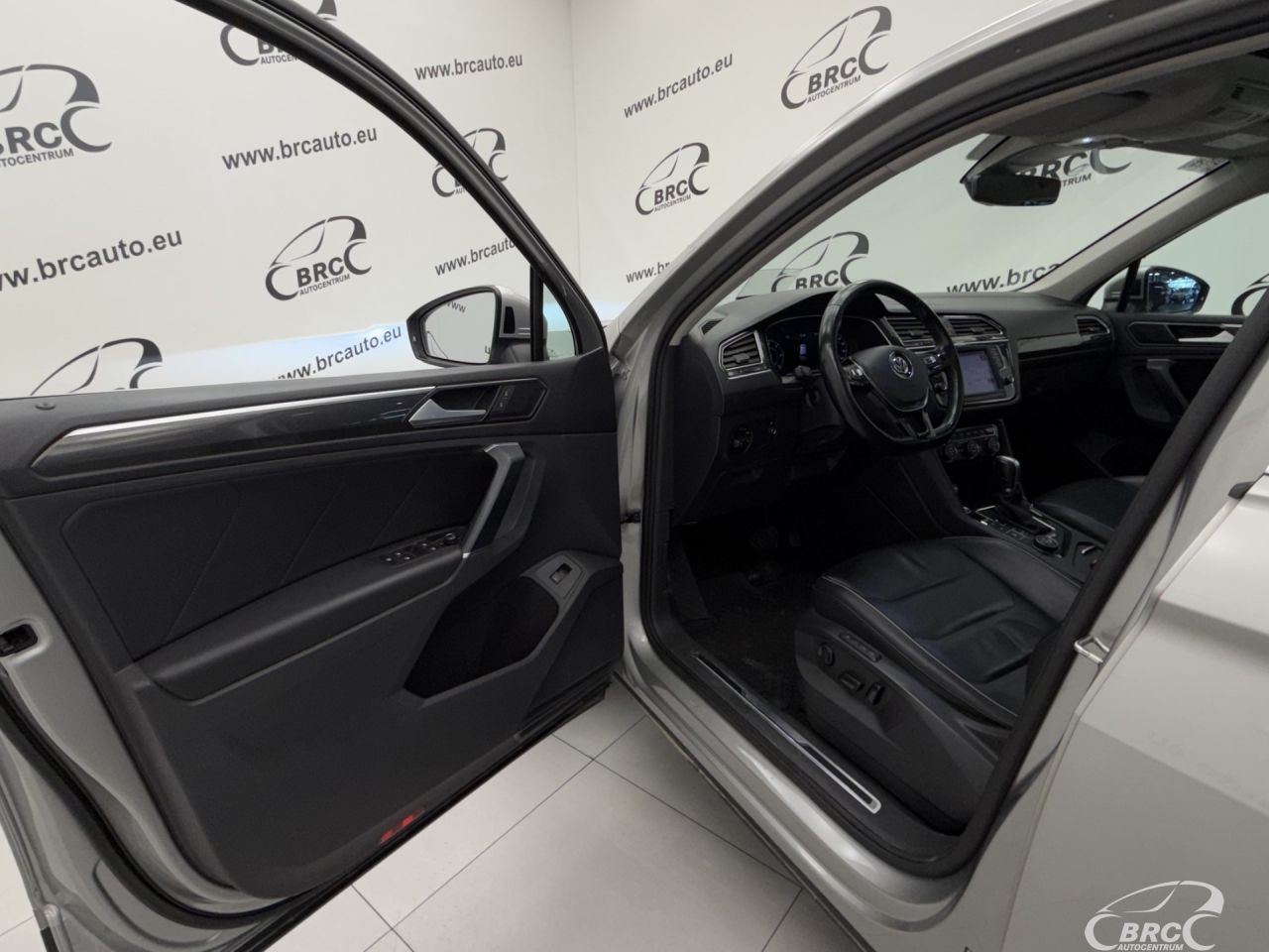 Volkswagen Tiguan | 18