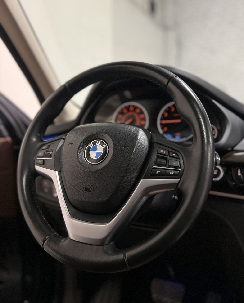 BMW X5 | 6