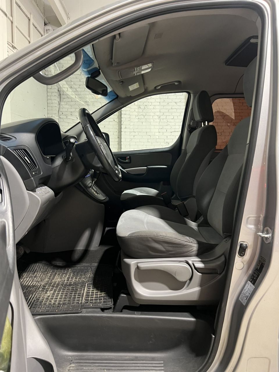 Hyundai H1 | 5