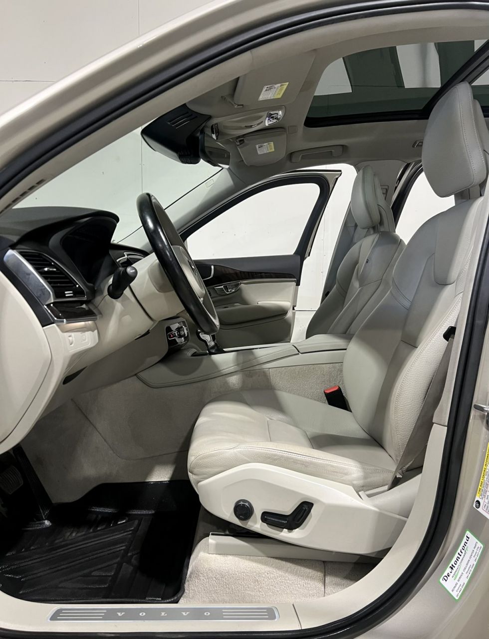 Volvo XC90 | 2