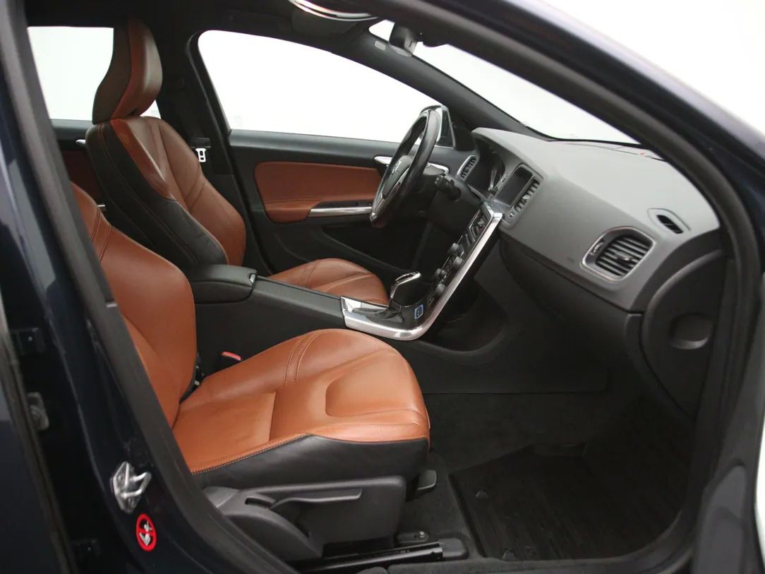 Volvo V60 | 13