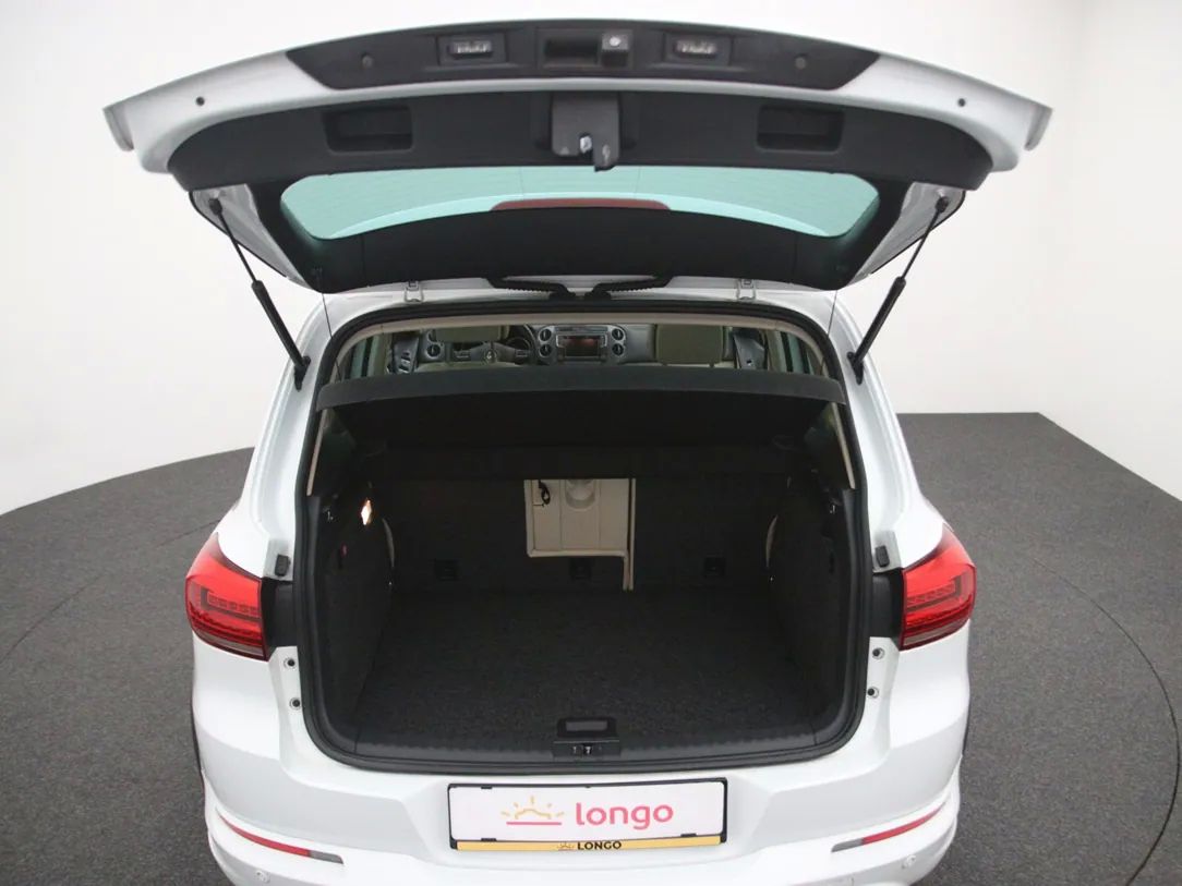 Volkswagen Tiguan | 35