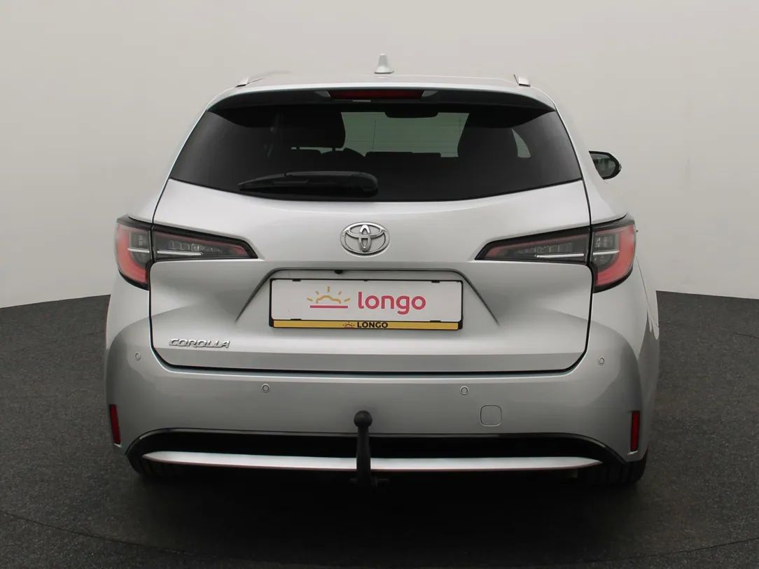 Toyota Corolla | 4