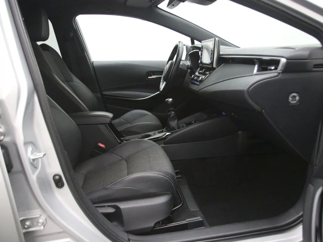 Toyota Corolla | 13