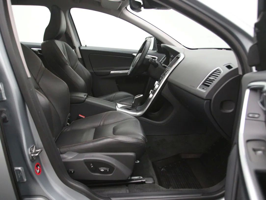 Volvo XC60 | 13