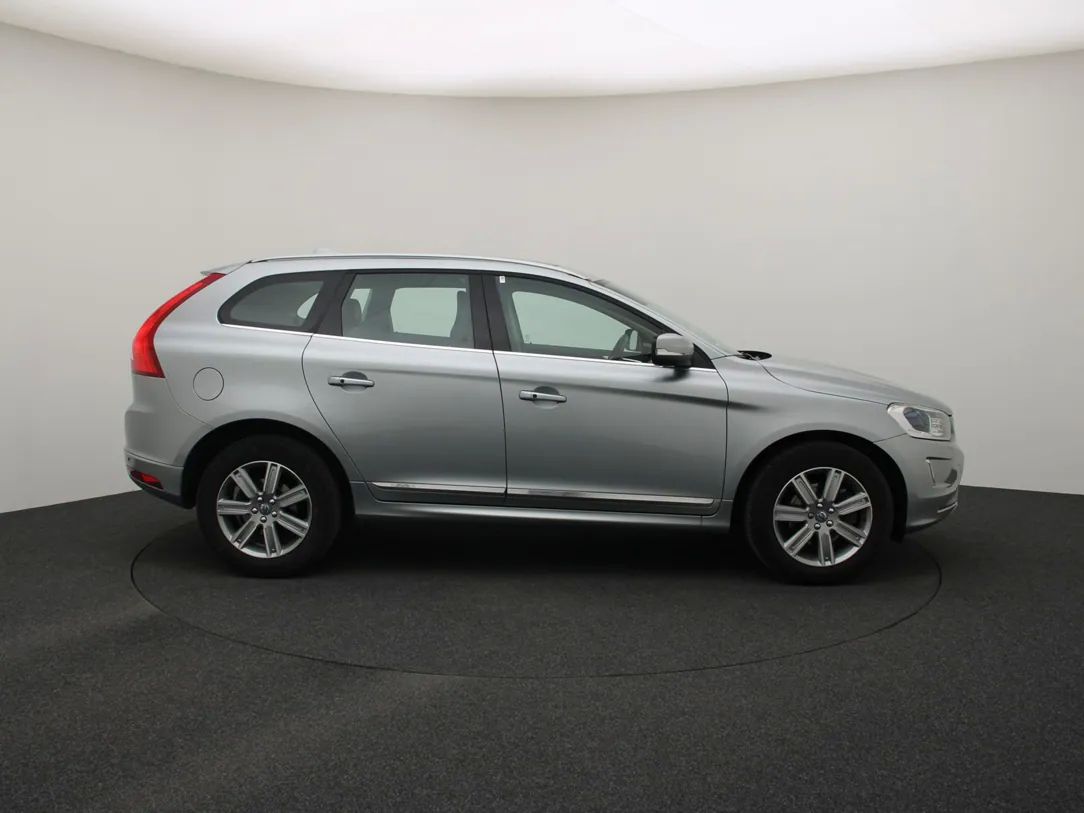 Volvo XC60 | 8