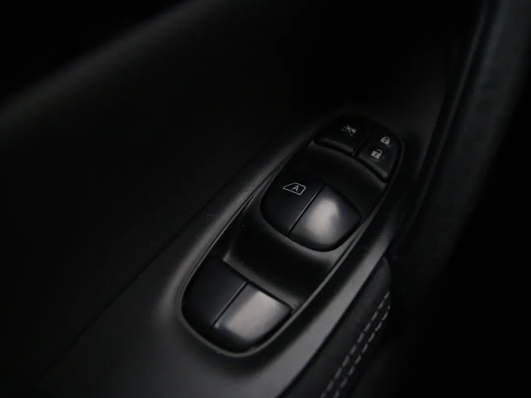 Nissan Qashqai | 25