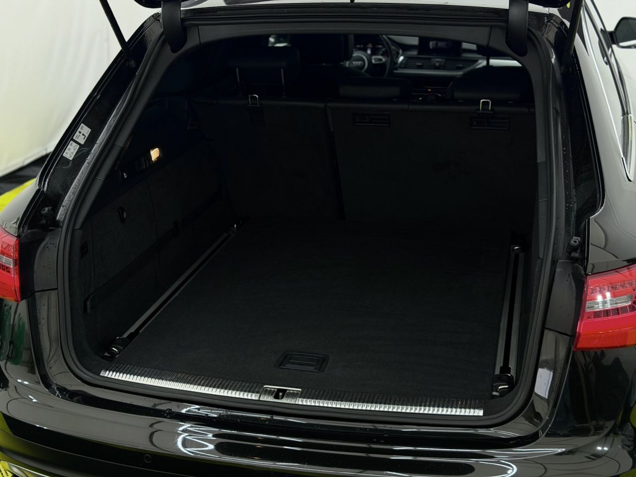Audi A6 | 11