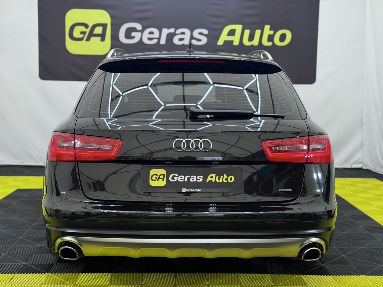 Audi A6 | 4