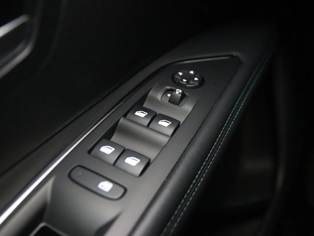 Peugeot 3008 | 25