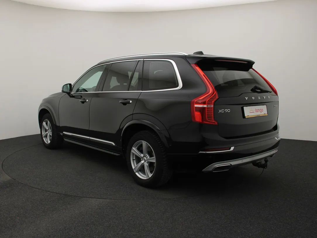 Volvo XC90 | 6