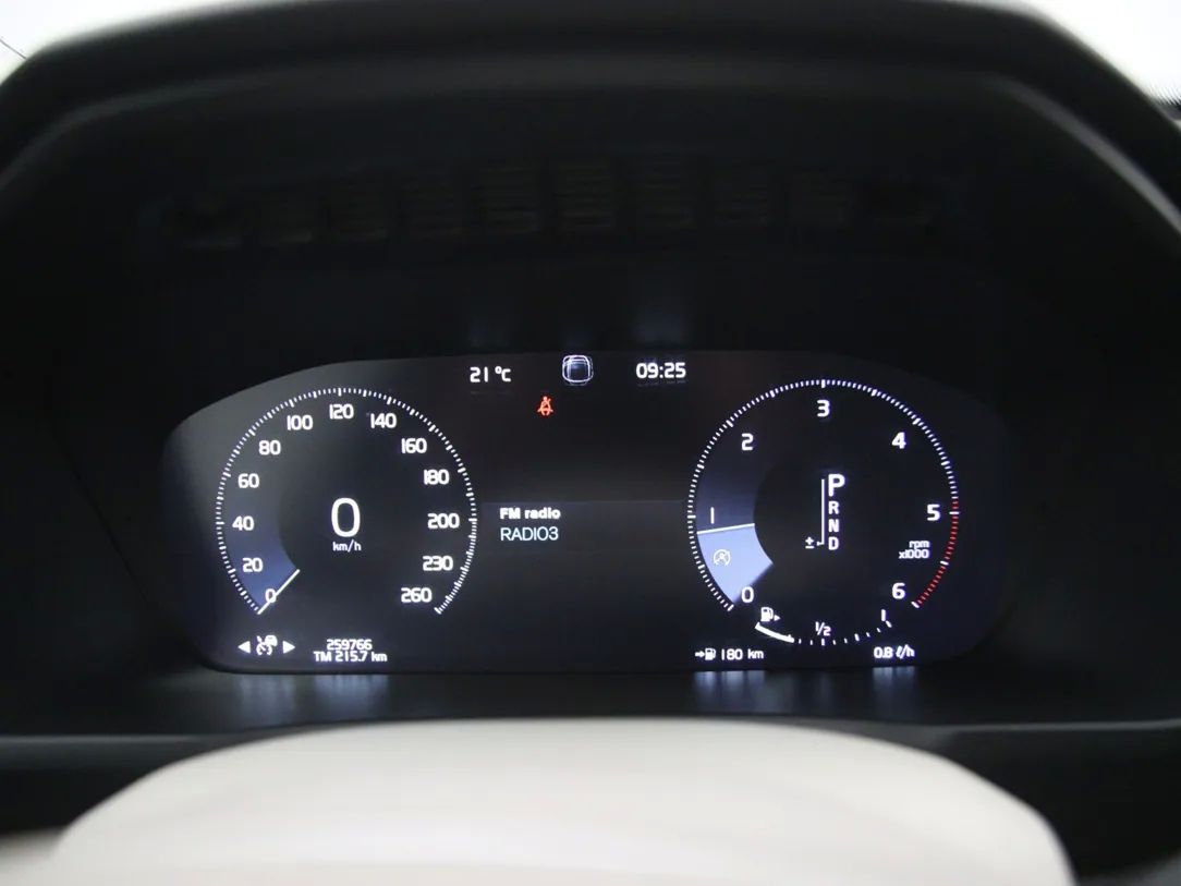 Volvo XC90 | 19