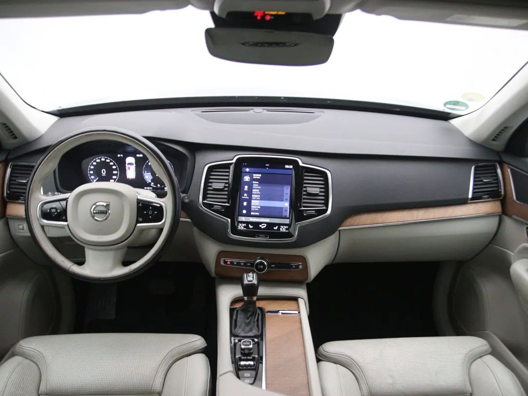 Volvo XC90 | 1