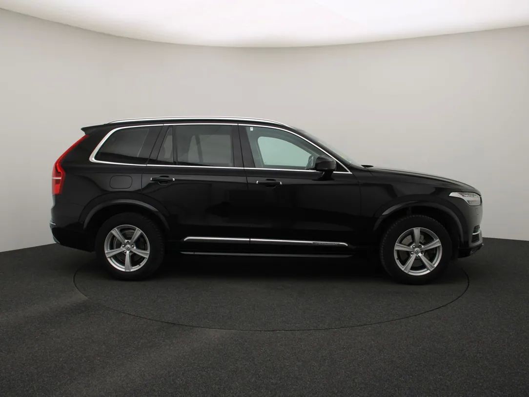 Volvo XC90 | 8
