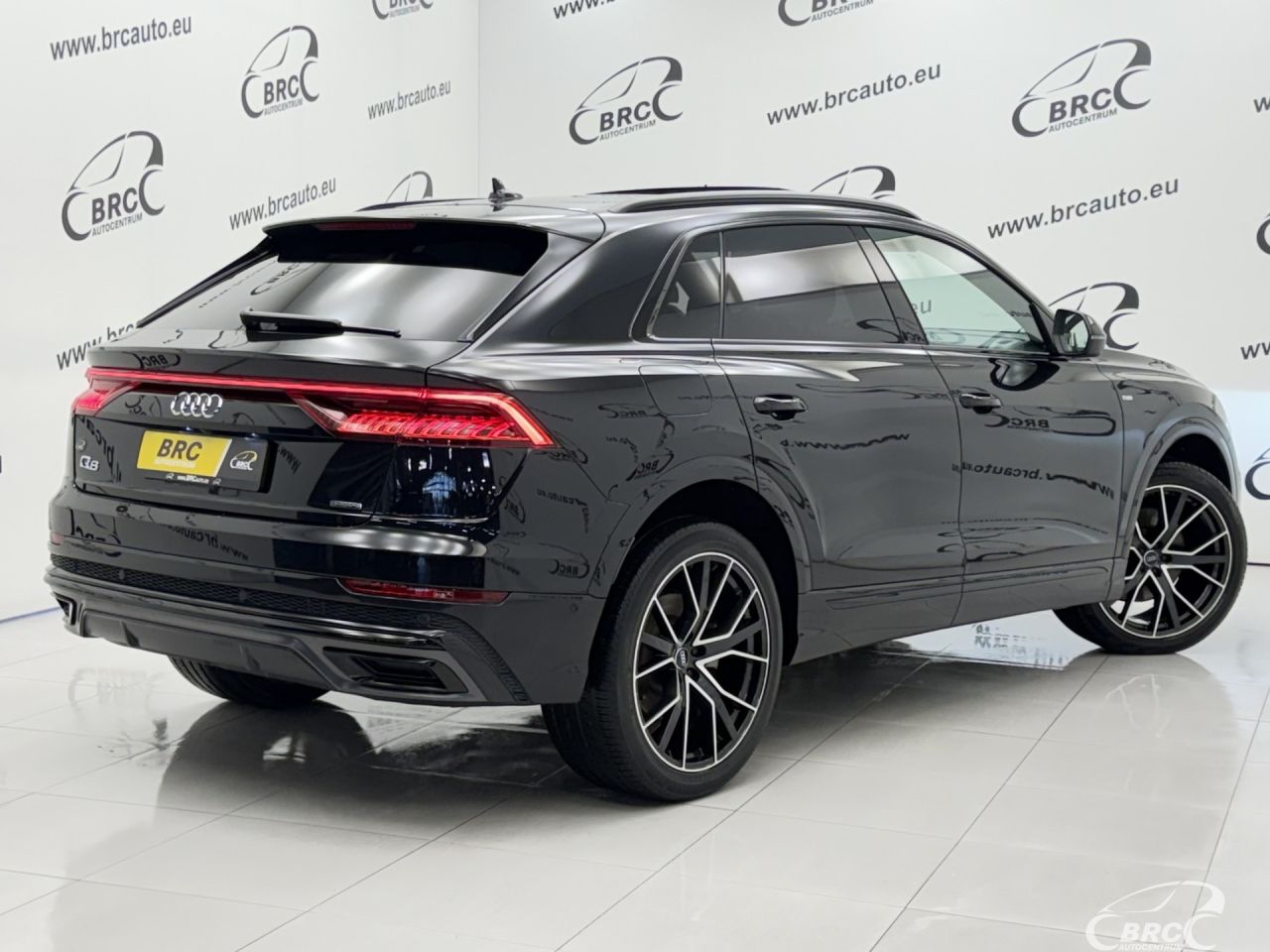 Audi Q8 | 1