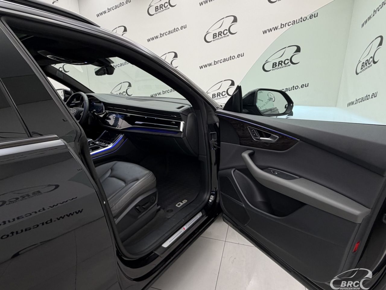 Audi Q8 | 7