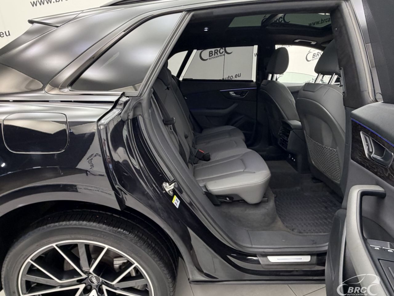 Audi Q8 | 10