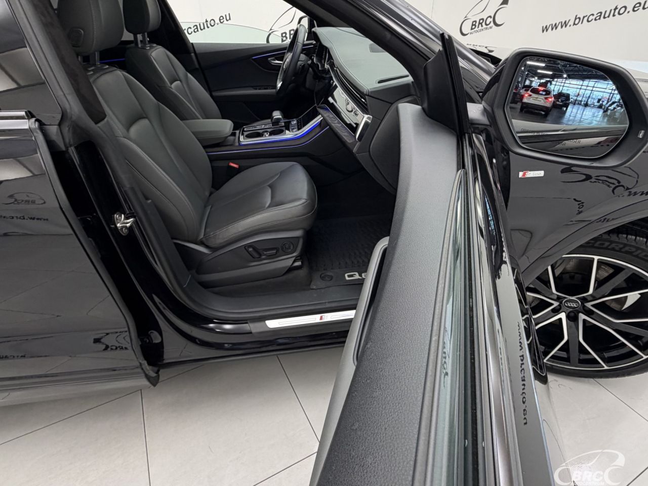 Audi Q8 | 8