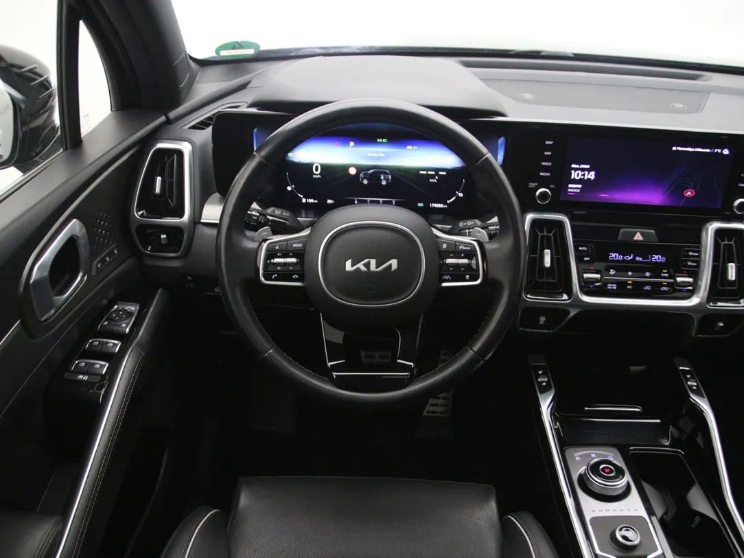 Kia Sorento | 16