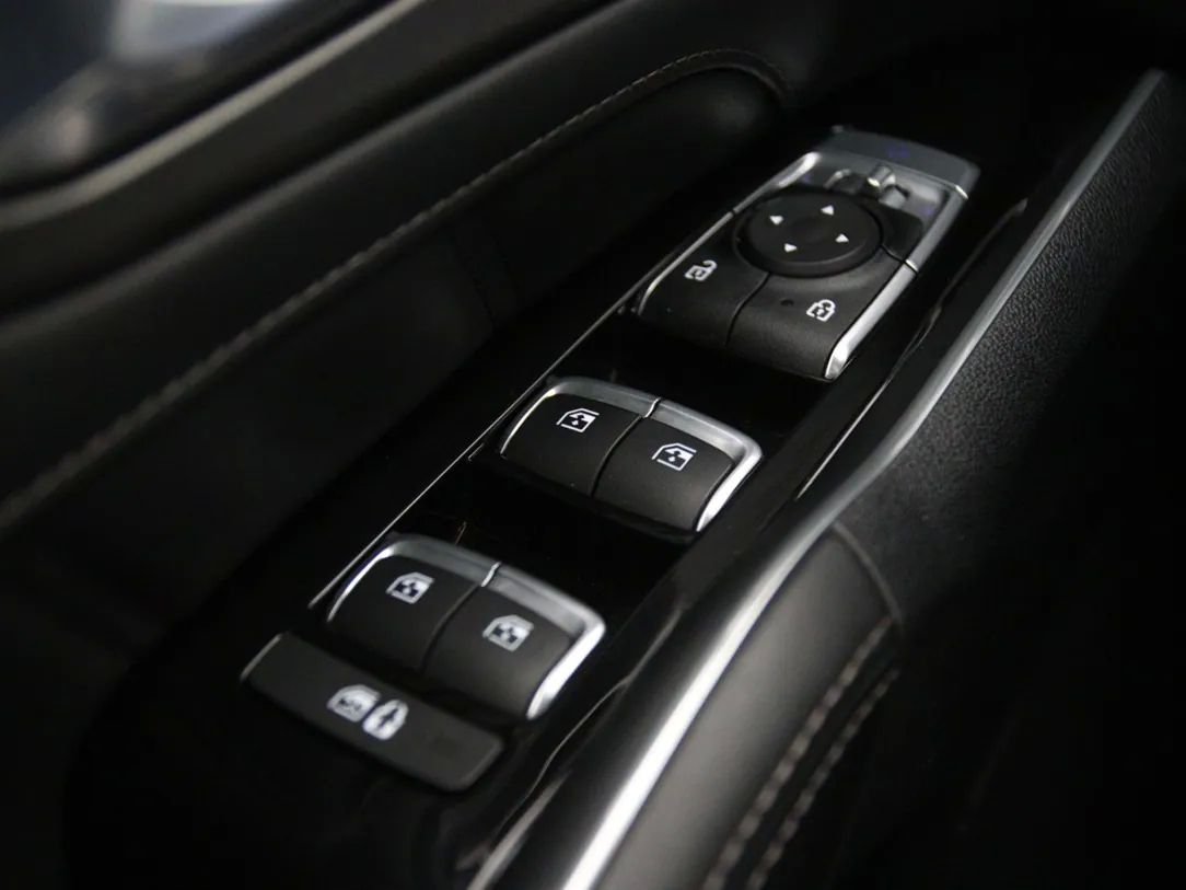 Kia Sorento | 25