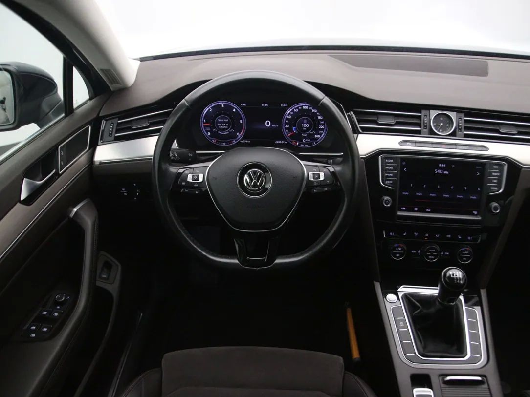 Volkswagen Passat | 16
