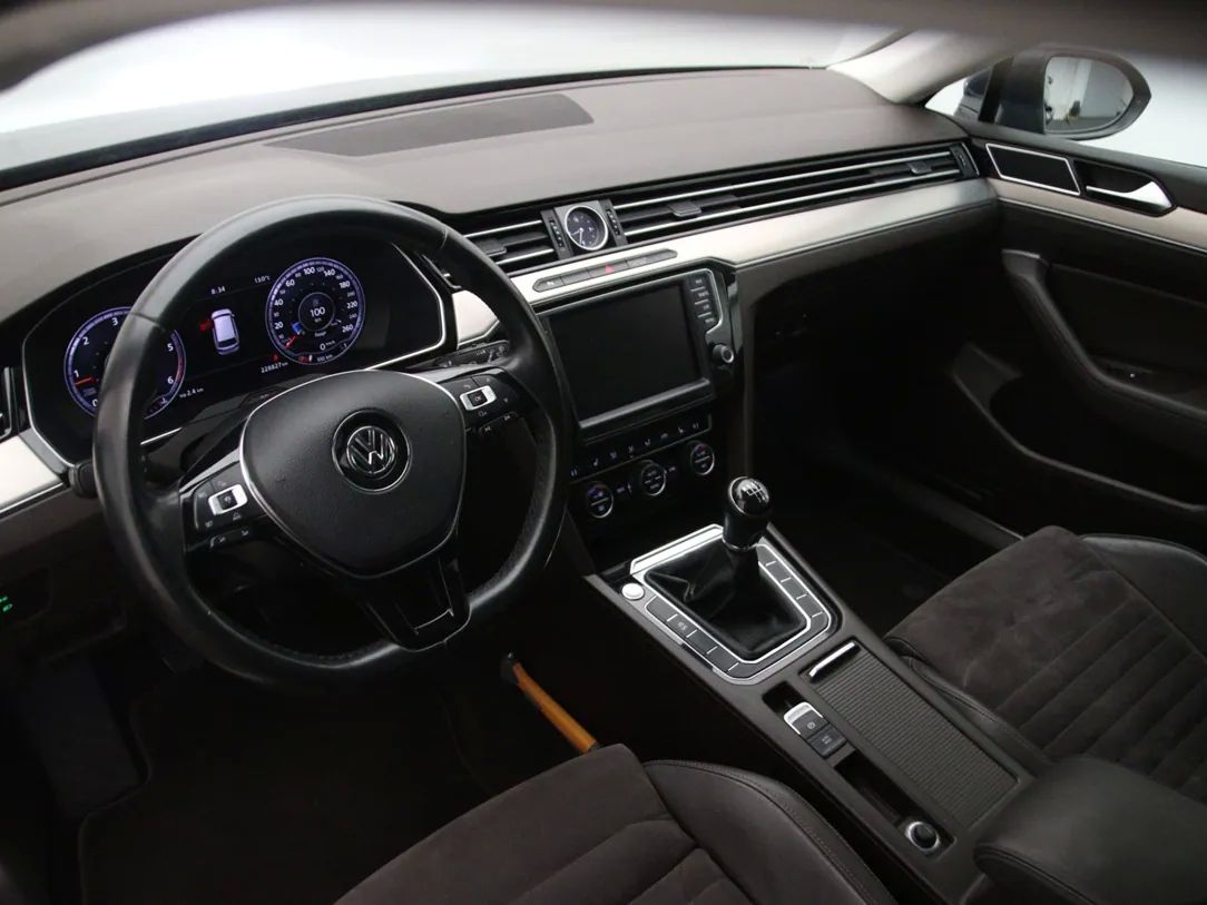 Volkswagen Passat | 15