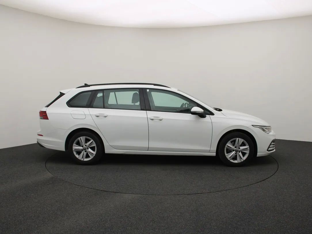 Volkswagen Golf | 8