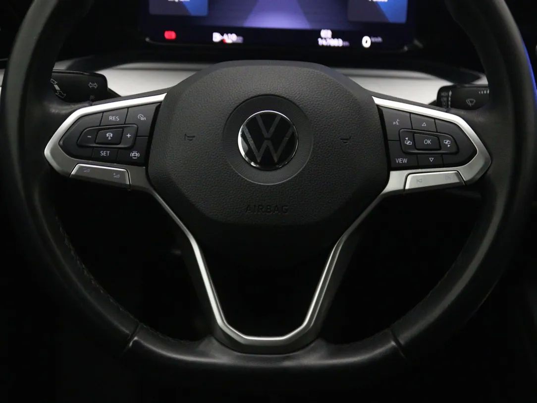 Volkswagen Golf | 17