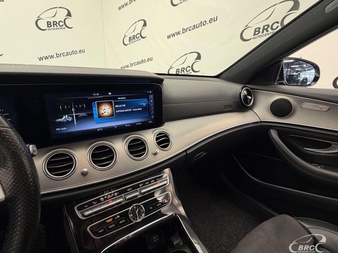 Mercedes-Benz E220 | 26
