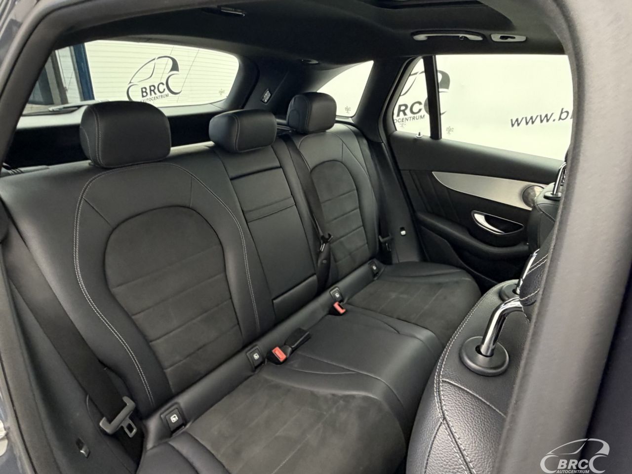 Mercedes-Benz GLC220 | 11