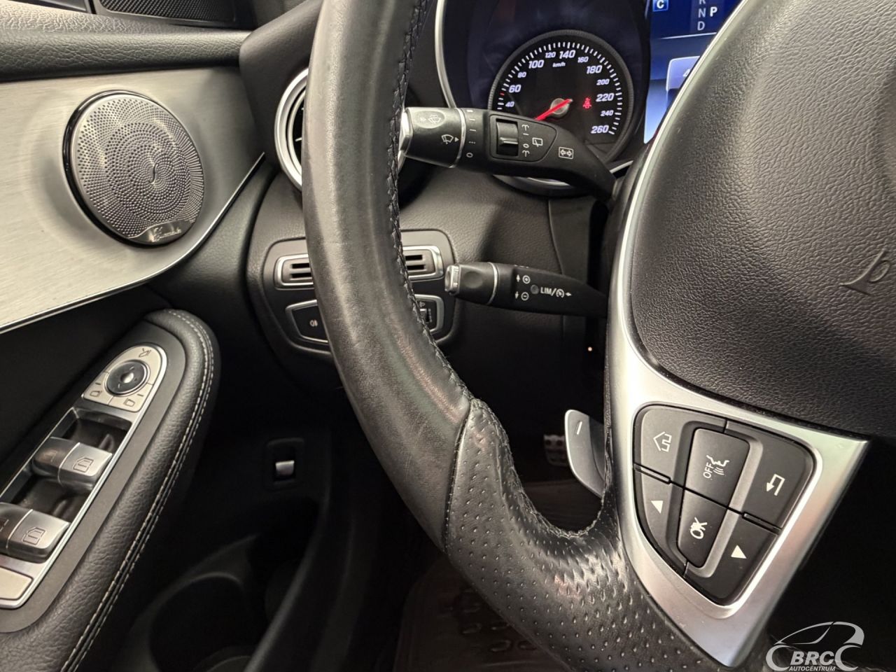 Mercedes-Benz GLC220 | 31