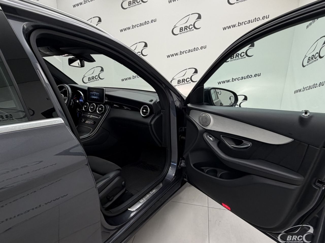 Mercedes-Benz GLC220 | 7